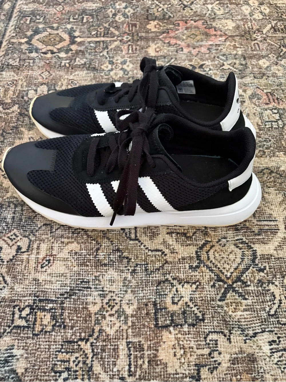N/A euc adidas